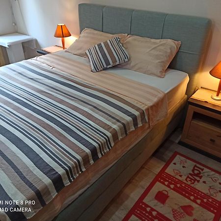 PUY Studio Apartman Lea מראה חיצוני תמונה